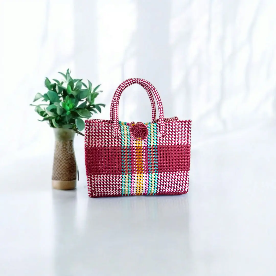 রাঙ্গামাটির লাল টিফিন ক্যারিয়ার ব্যাগ - Ranga Ghor BD হস্তশিল্প